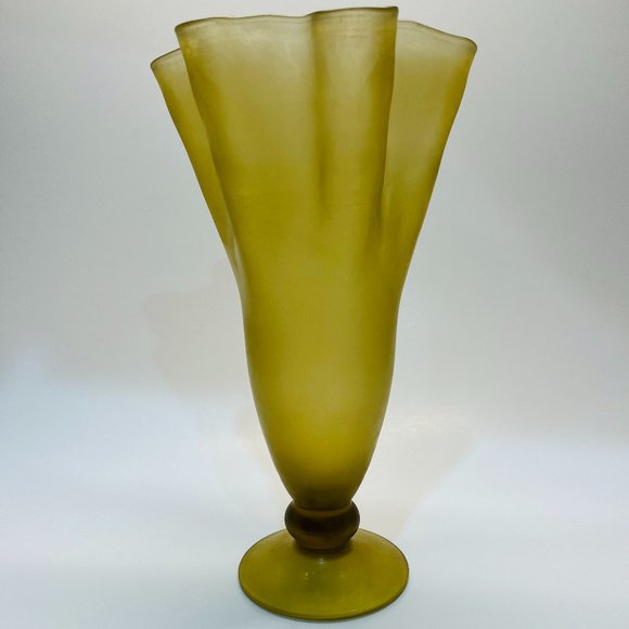 Art Nouveau Vintage Hand-pulled, Hand-blown Yellow Brown Frosted Ruffle Vase - Picture 3 of 10
